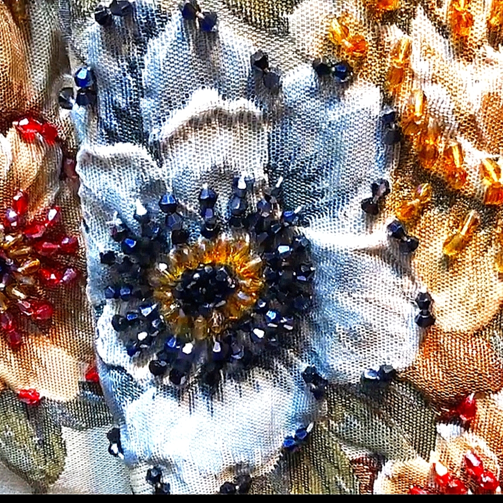 ❤️RESERVED. NWT Stunning Jacket with 3D Hand saw Flowers Beads. X - Picture 13 of 16